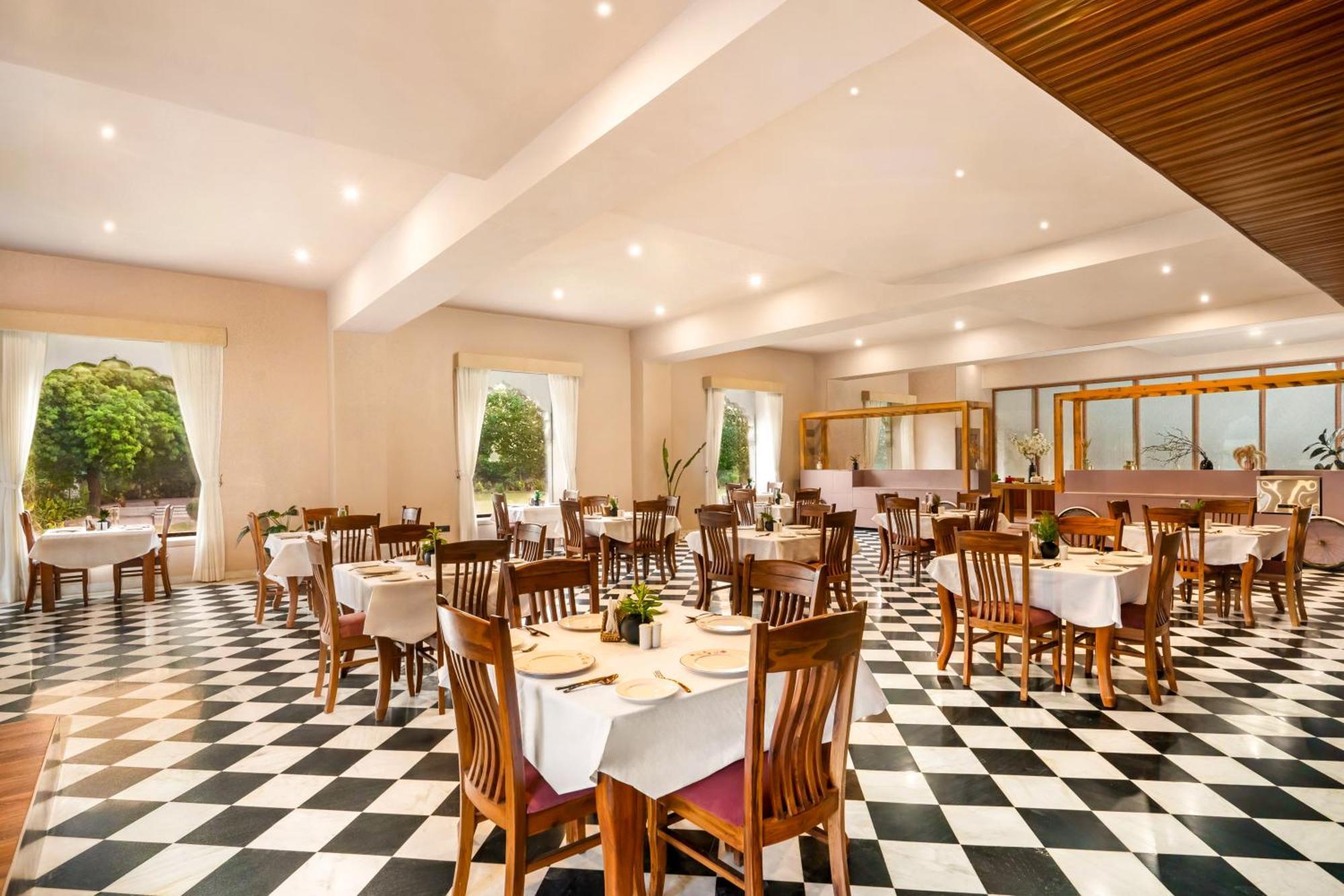 Zana Luxury Forest Resort, Ranthambore Sawai Madhopur Exteriör bild